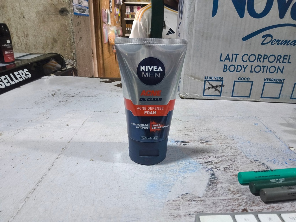 Nivea Men Oil Clear 100ml